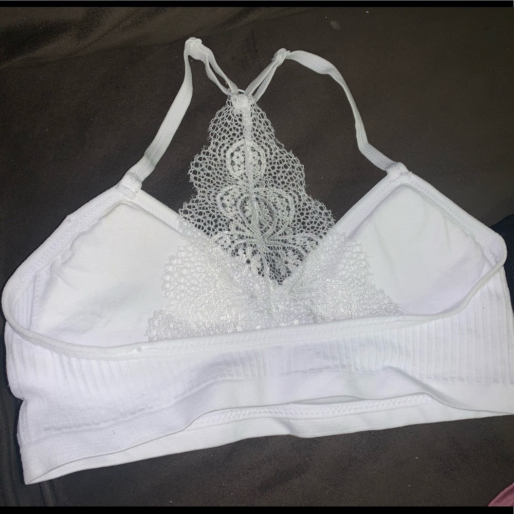 5 Style Bras - Picture 6 of 8